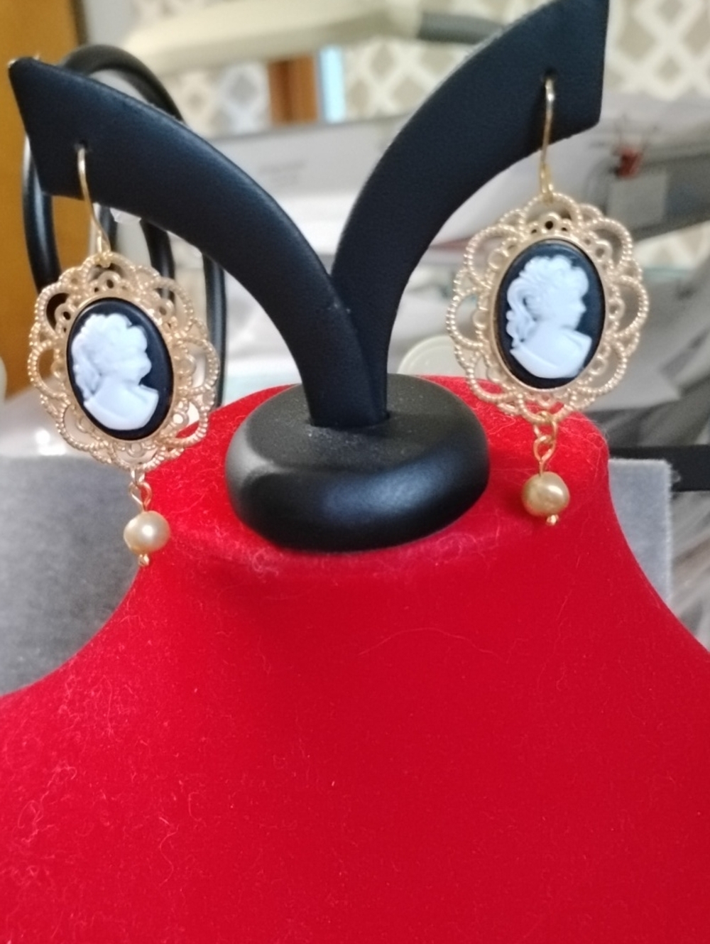 Handcrafted Cameo Dangle Earrings Accted With Golden Fresh Water Pearls